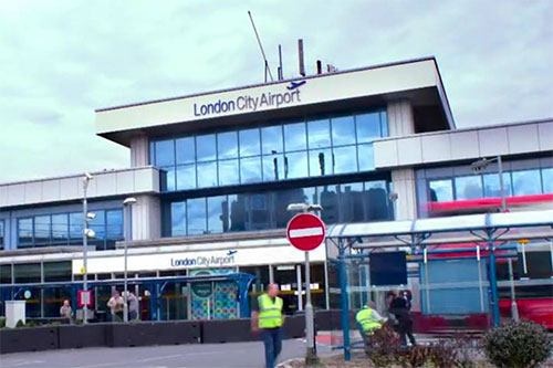 Aeropuerto de Londres cerrado Una bomba mantiene cerrado el Aeropuerto de Londres